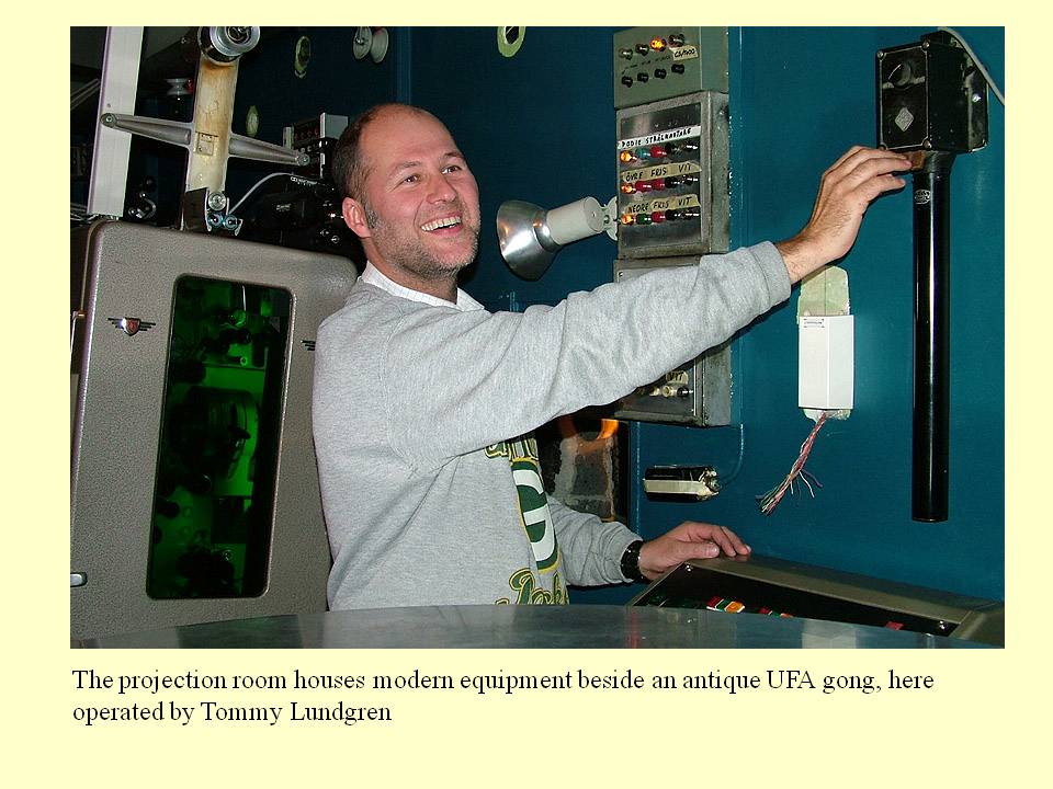 UFA gong, Tommy
      Lundgren